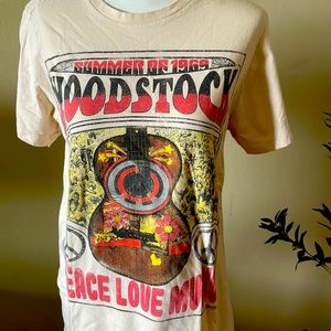Vintage Woodstock t-shirt medium